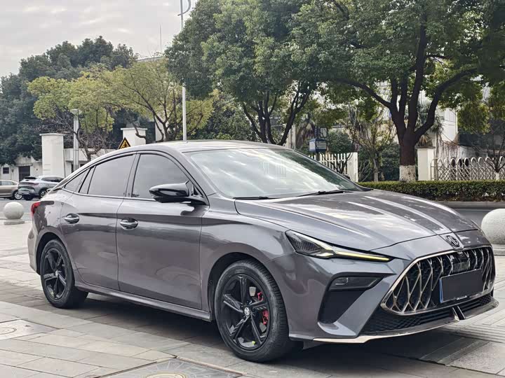 Фото 3 - MG Motor 5 Scorpio