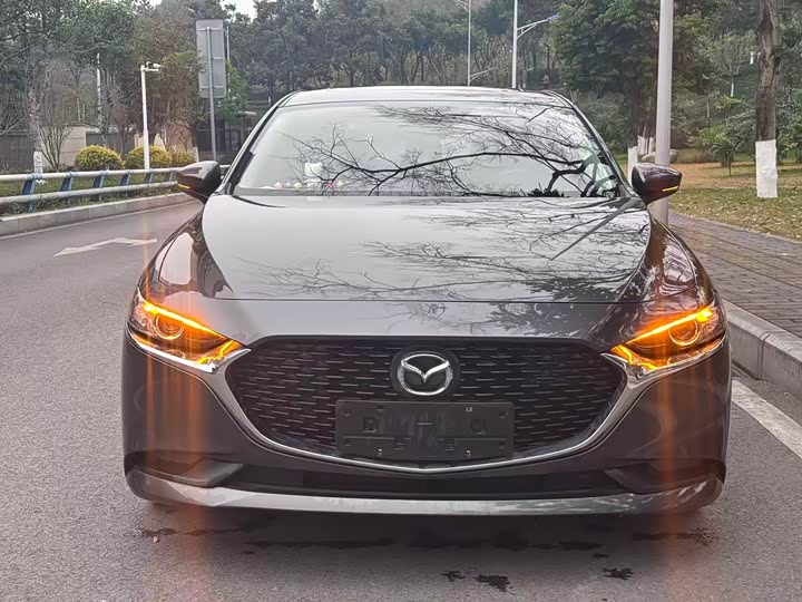 Фото 2 - Mazda 3 (Axela)