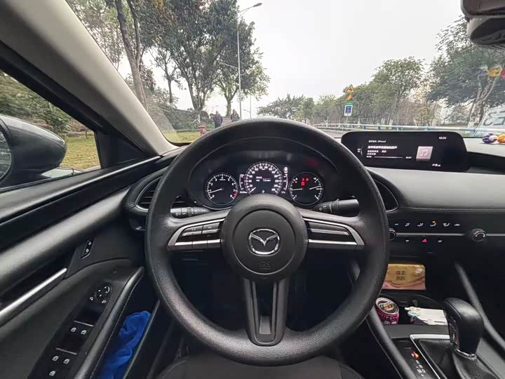 Фото 9 - Mazda 3 (Axela)