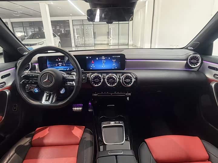 Фото 5 - Mercedes-Benz A-Class AMG