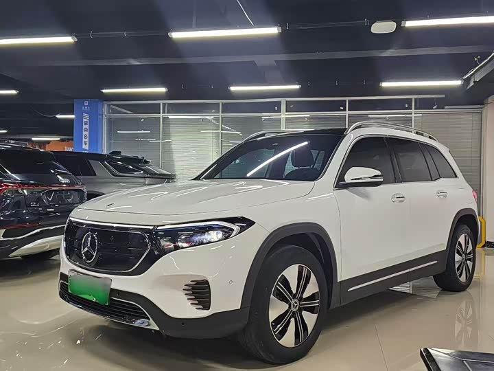 Фото 1 - Mercedes-Benz EQB