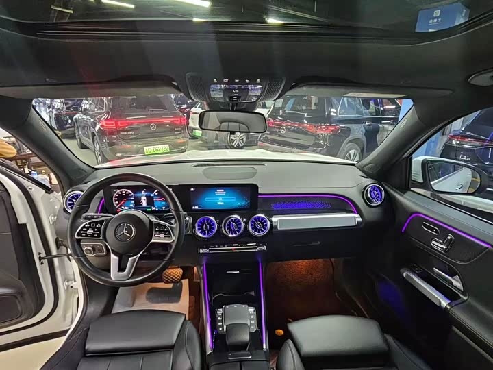 Фото 4 - Mercedes-Benz EQB