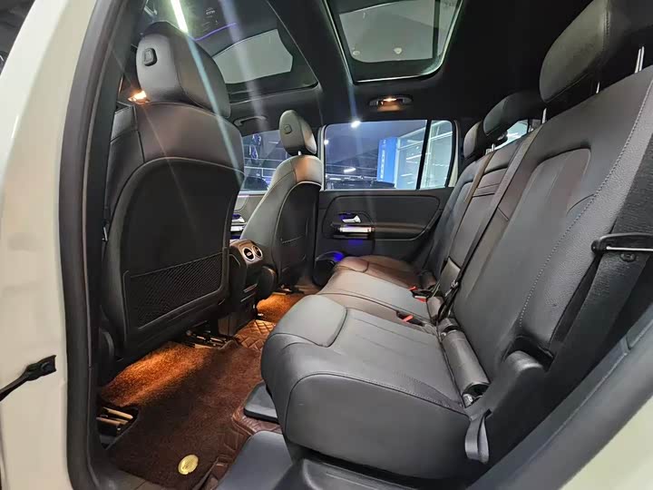 Фото 5 - Mercedes-Benz EQB