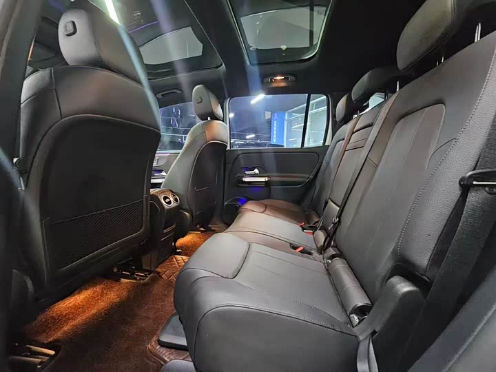 Фото 6 - Mercedes-Benz EQB