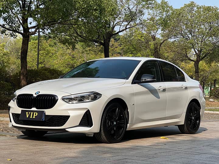 Фото 1 - BMW 1 Series