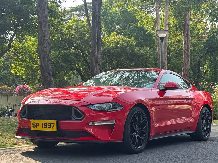 Photo 1 - Ford Mustang