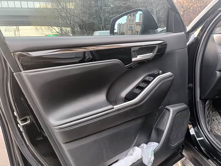 Фото 4 - Toyota Highlander