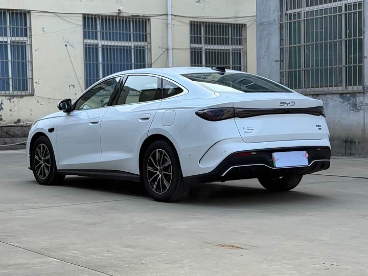 Фото 9 - BYD Seal 06 Hybrid/EV