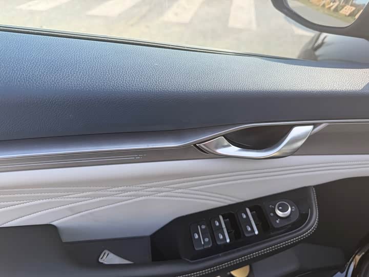 Фото 5 - Geely Preface