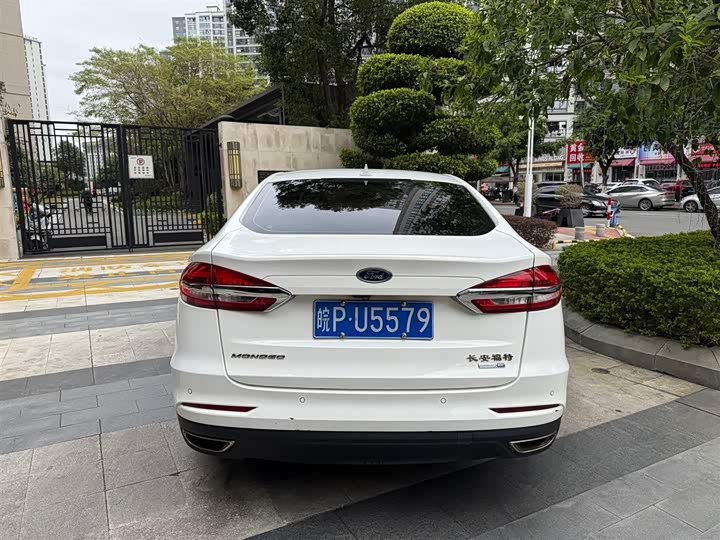 Фото 5 - Ford Mondeo