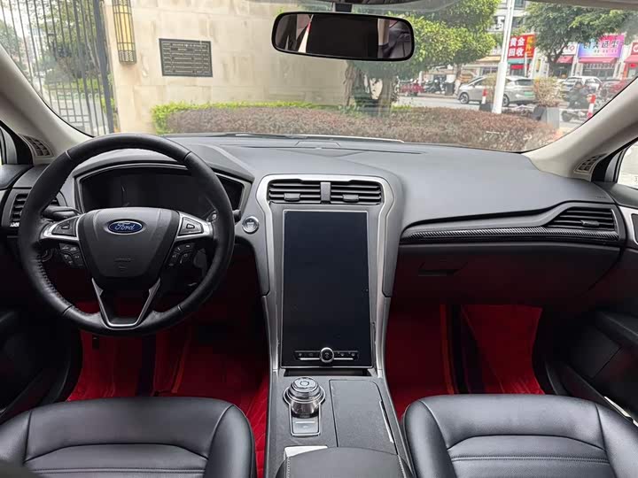 Фото 9 - Ford Mondeo