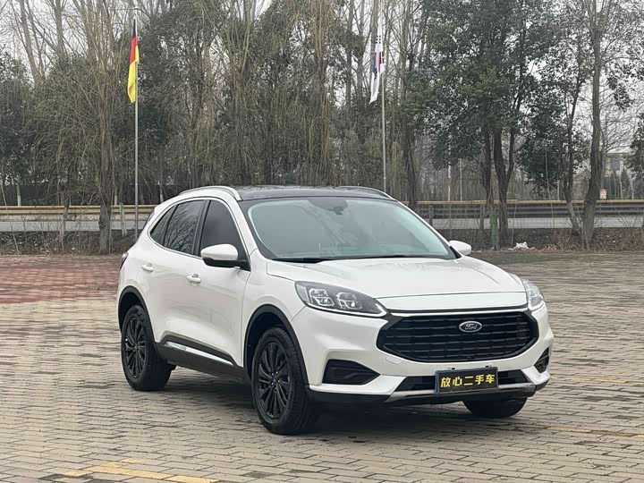 Фото 3 - Ford Escape