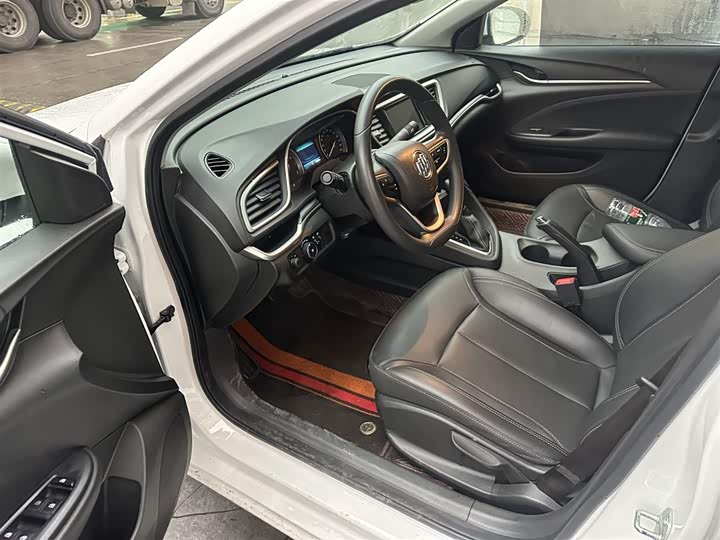 Photo 7 - Buick Excelle GT