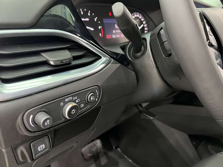 Фото 9 - Buick Enclave