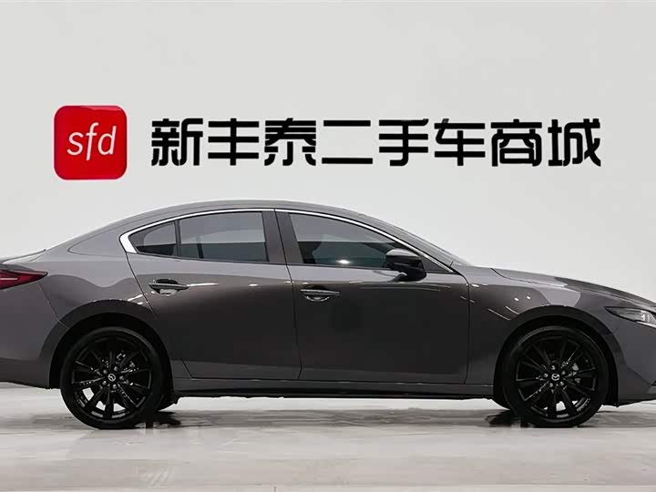 Фото 3 - Mazda 3 (Axela)