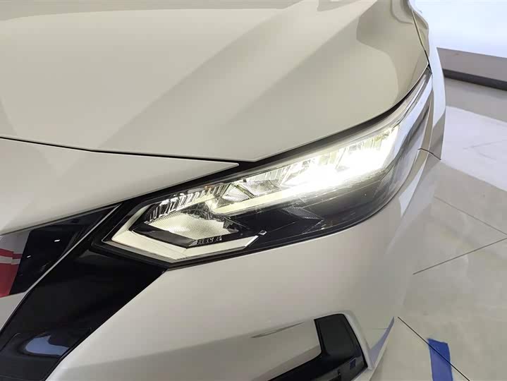 Фото 5 - Nissan Sylphy