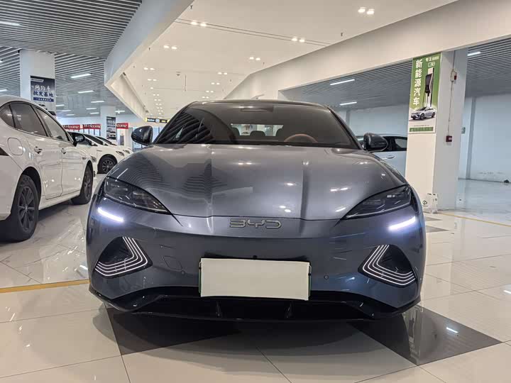 Фото 2 - BYD Seal