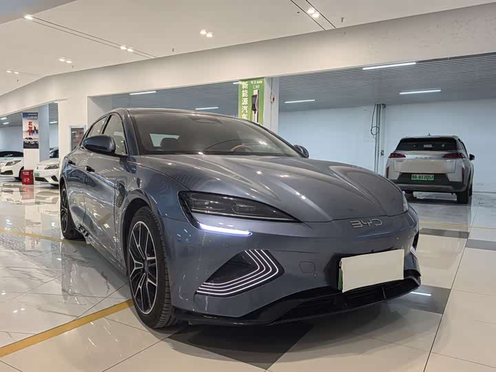 Фото 3 - BYD Seal