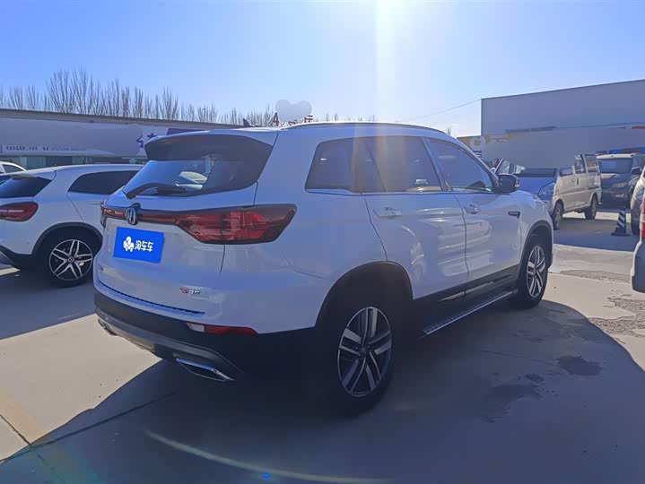 Фото 3 - Changan CS75
