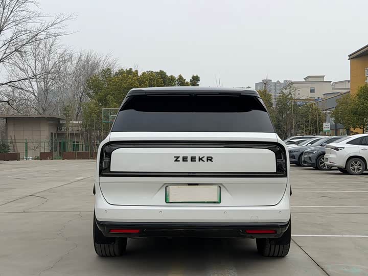 Фото 9 - Zeekr 9X