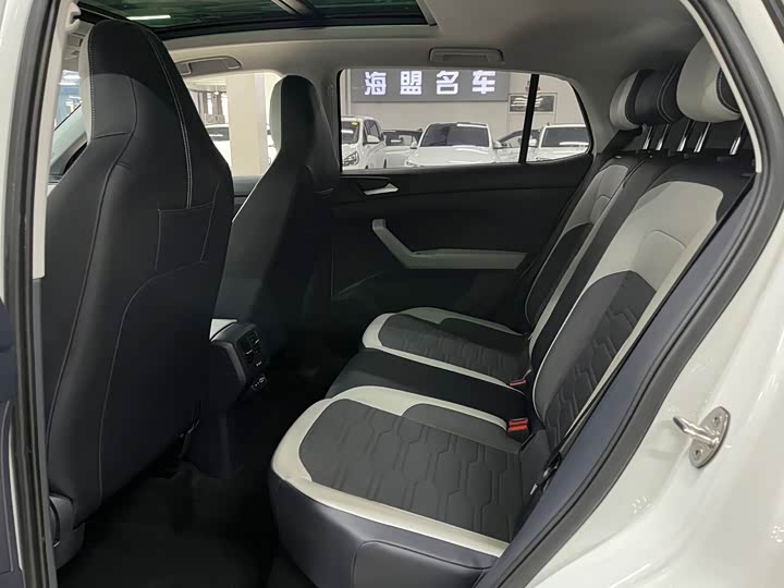 Volkswagen Tharu 2025 2025款 新锐 1.5L 锐意版