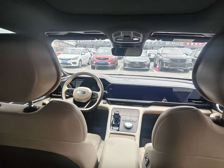 Фото 7 - Geely Monjaro