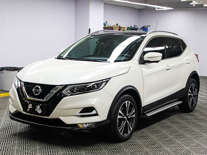 Фото 1 - Nissan Qashqai