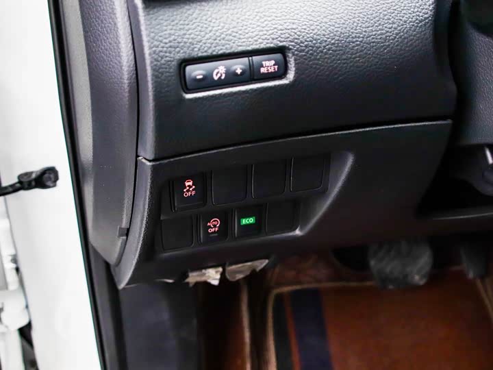 Фото 7 - Nissan Qashqai