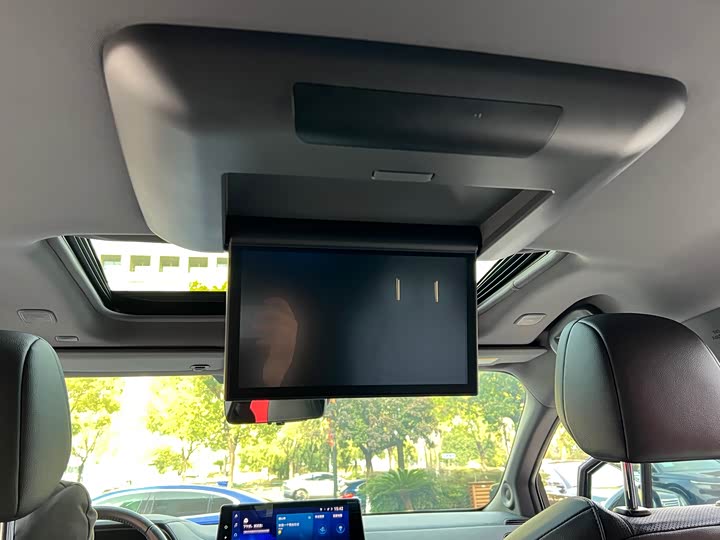 Фото 5 - Toyota Sienna