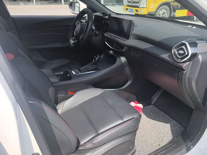 Фото 7 - MG Motor 5