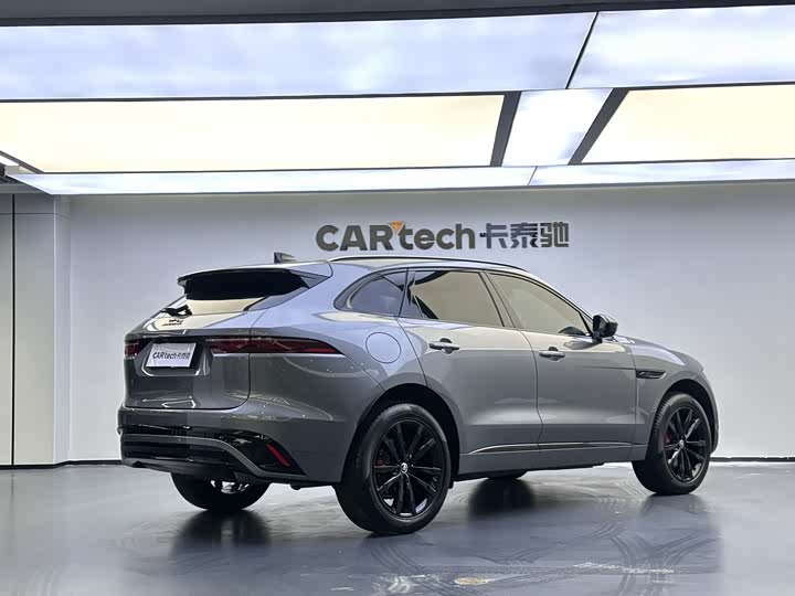 Фото 4 - Jaguar F-Pace