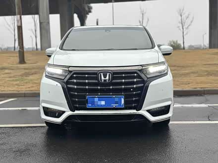 Фото 1 - Honda Elysion