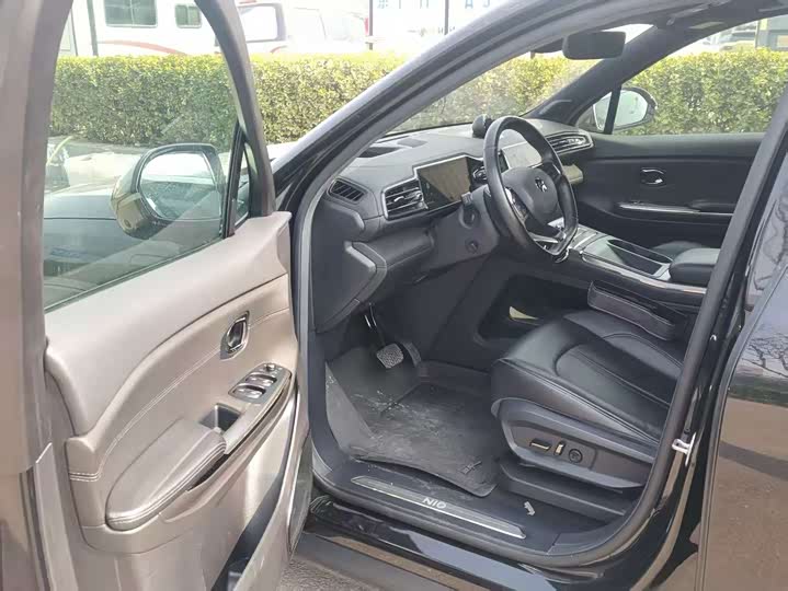 Фото 3 - Nio ES6