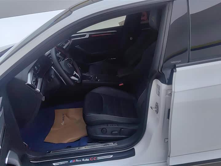 Фото 9 - Volkswagen CC