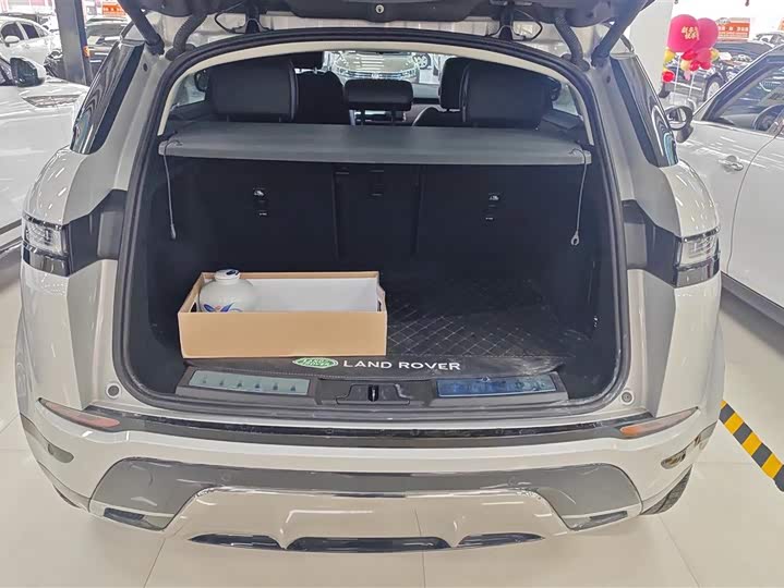 Photo 4 - Land Rover Range Rover Evoque L