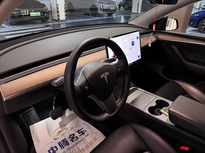 Фото 5 - Tesla Model Y