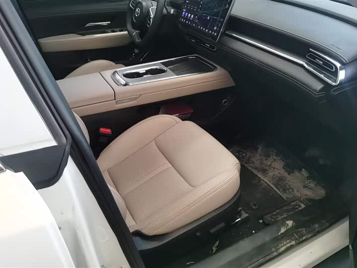 Фото 8 - Mazda EZ-6