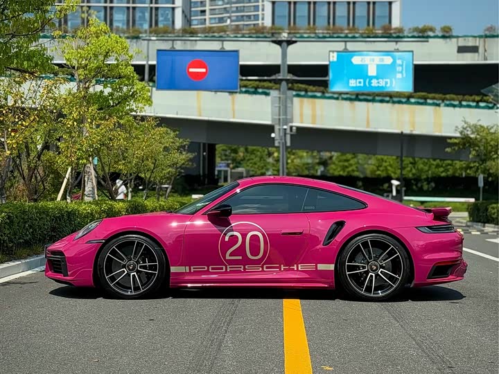 Фото 3 - Porsche 911