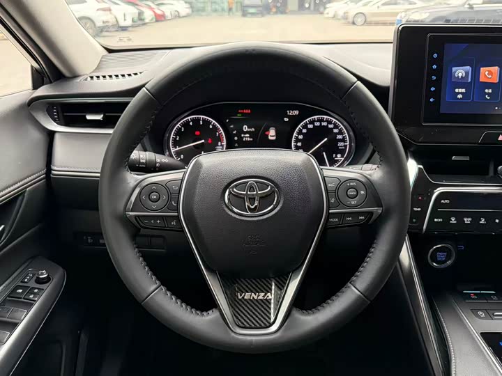 Фото 7 - Toyota Venza