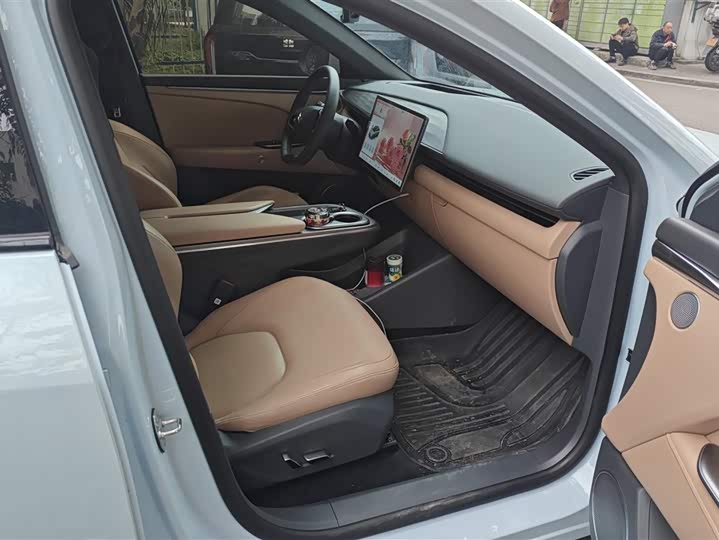 Photo 8 - BAIC Arcfox Alpha T5