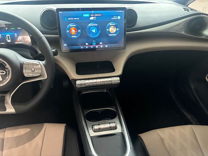 Фото 9 - BYD Dolphin