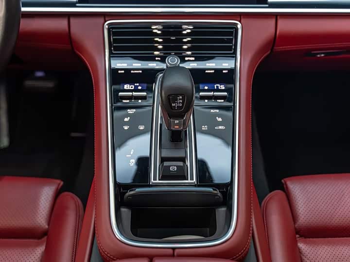 Фото 8 - Porsche Panamera