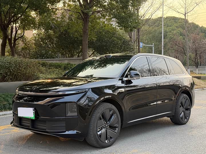 Photo 1 - LiXiang L6