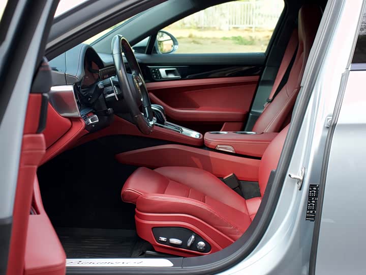 Фото 6 - Porsche Panamera