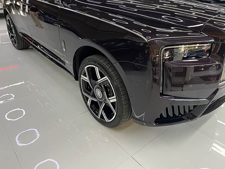 Photo 9 - Rolls-Royce Cullinan