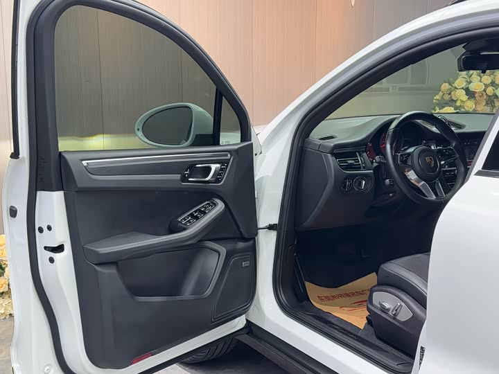 Фото 4 - Porsche Macan