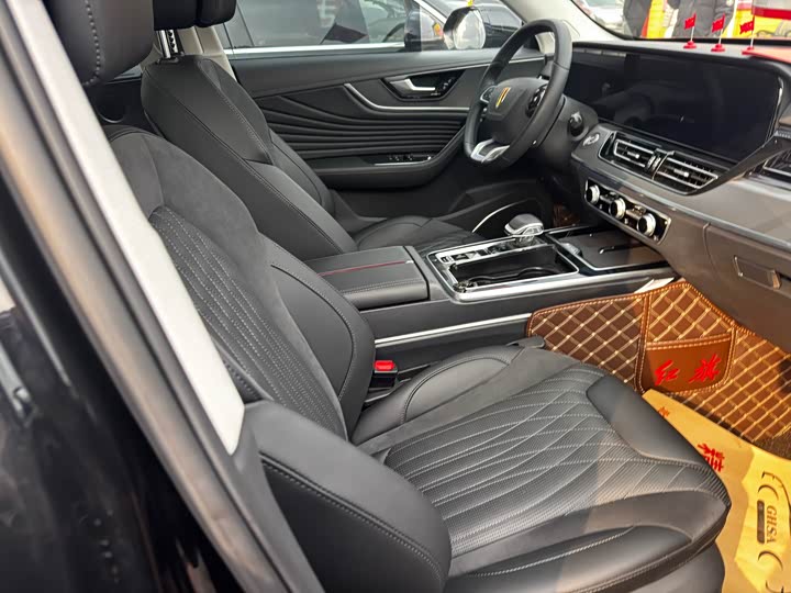 Фото 7 - Hongqi HS5