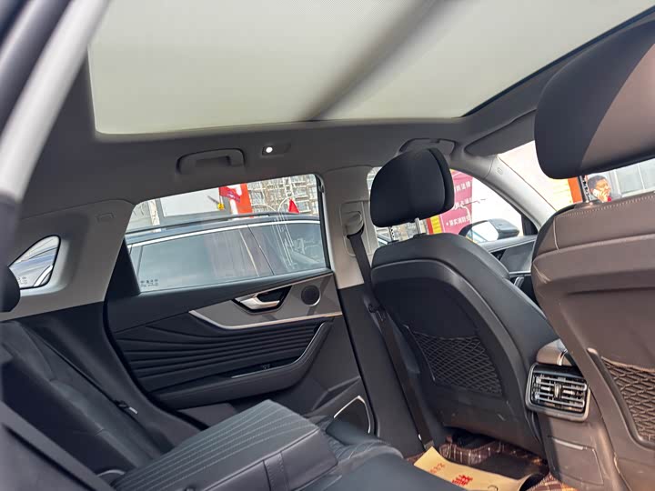 Фото 9 - Hongqi HS5