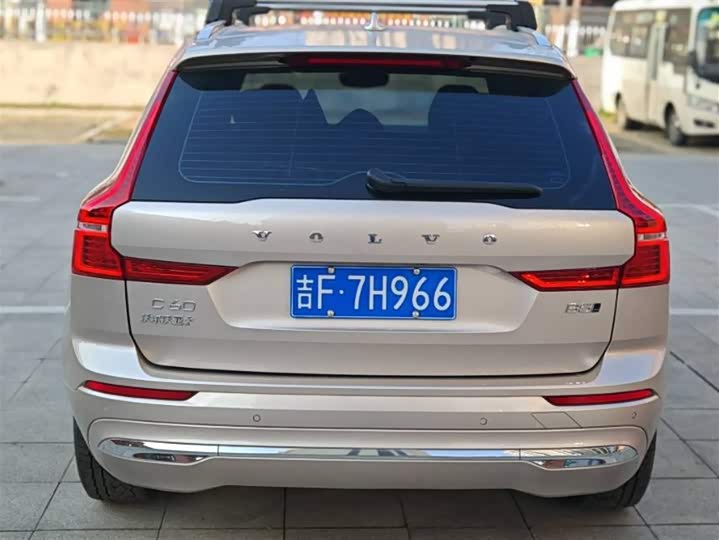 Photo 4 - Volvo XC60