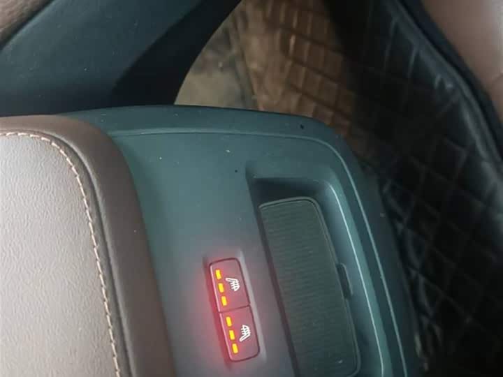 Photo 7 - Volvo XC60